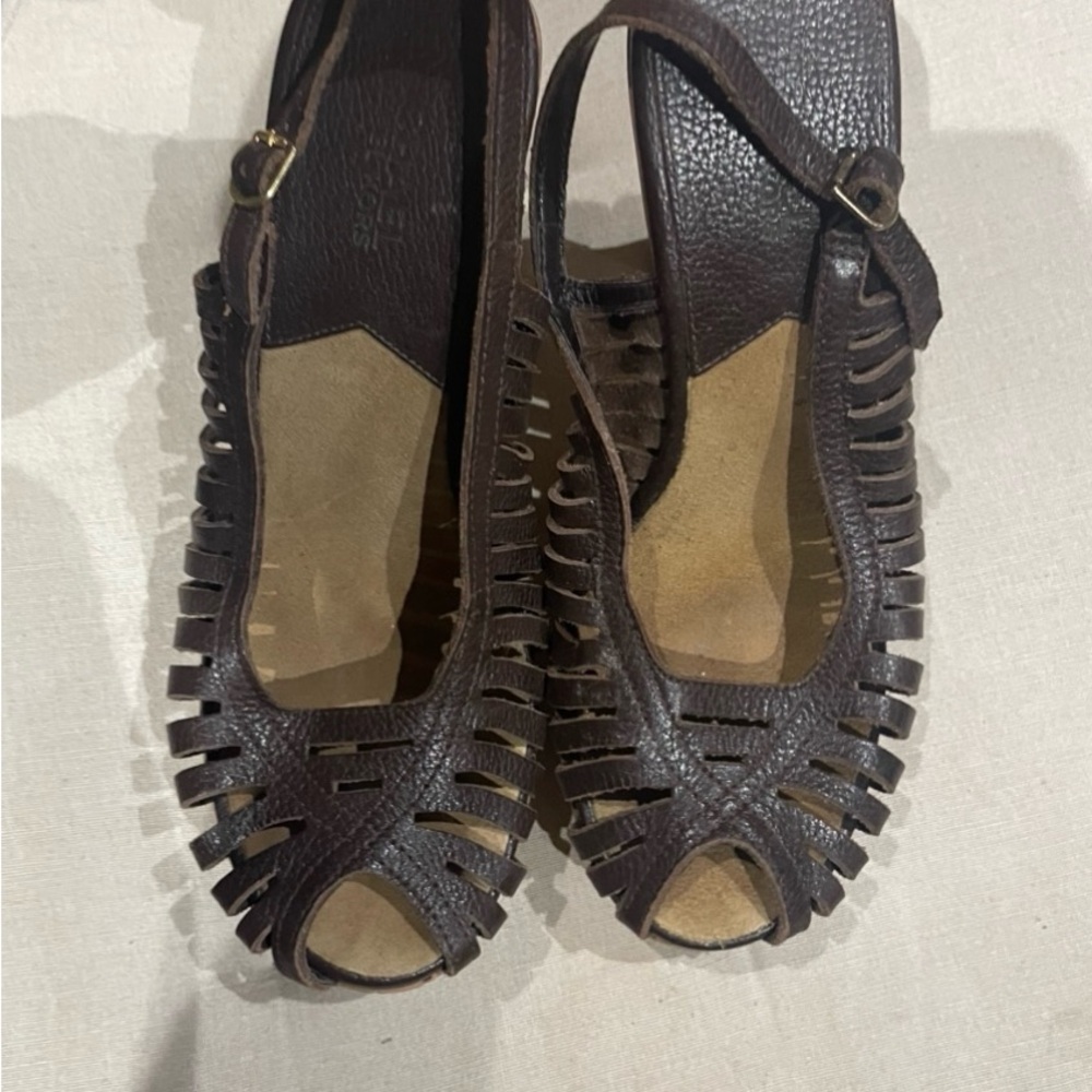 Beautiful brown Michael Kors sandals